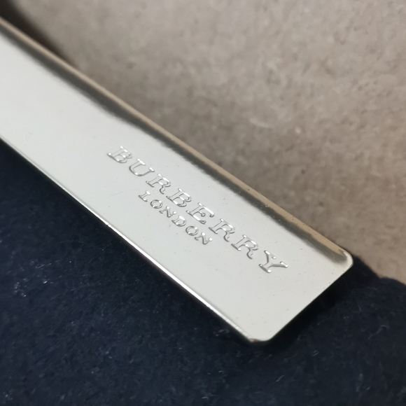 Burberry Black Trench - Picture 7 of 10